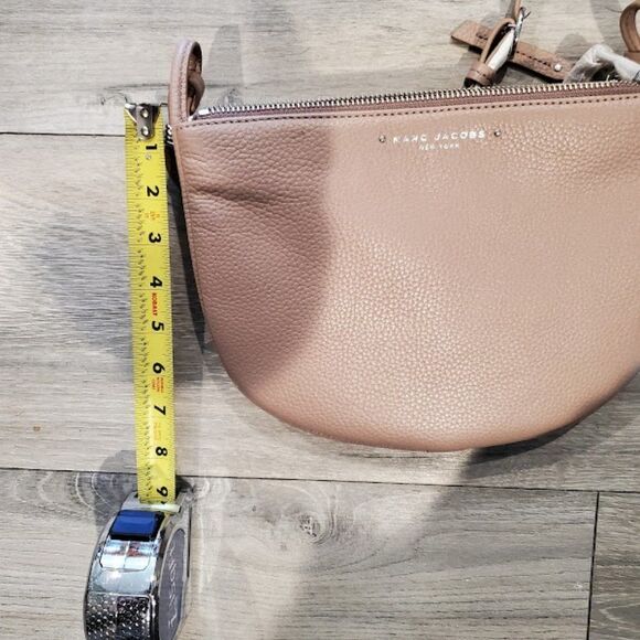 Marc Jacobs Supple Group Leather Romantic Blush Crossbody Bag - Picture 10 of 11